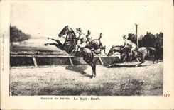 Vintage Postcard Cheval Horsemanship Equestrian sports Chases of hedges Bull Finish