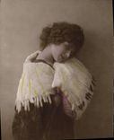 CPA Fantaisie Femme Fourrure 