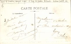 CPA Hippisme Equitation Avignon Musee Calvet Course de chevaux libres a Rome dans le Corso Vernet dit Carle 