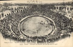 CPA Corrida Course de taureaux Nimes Les arenes un jour de mise a mort 