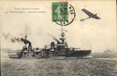 CPA Bateau de Guerre Republique Cuirasse a tourelles Avion Aviation 