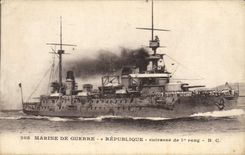 CPA Bateau de Guerre Republique Cuirasse de 1er rang 