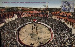CPA Corrida Course de Taureaux Nimes Interieur des arenes pendant une course de taureaux 