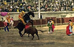 CPA Corrida Course de Taureaux Le picador cavalier arme d'une vara ou pique 