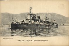 CPA Bateau de Guerre Le Requin Garde cotes cuirasse 