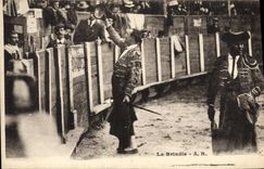 CPA Corrida Course de Taureaux Le Brindis 
