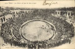 CPA Corrida Course de Taureaux Nimes Les arenes un jour de mise a mort 