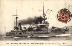 CPA Bateau de Guerre Republique Cuirasse de 1er rang