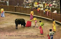 Postal Corrida Corrida de toros Preparando previo matar Suerte de muleta por el espada