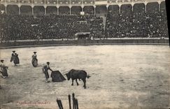 Postal Corrida Corrida de toros Pasando de Muleta