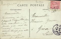 CPA Folklore Une jeune fille de Pont L'Abbe Finistere 