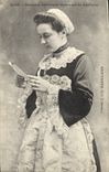 CPA Folklore Madame Jaffrenou Costume de Carhaix 