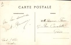 CPA Folklore Pont L'Abbe Une Bigoudene 