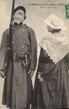 CPA Folklore Le Militaire et la Bobonne a Vannes Dieu le bel homme Militaria 