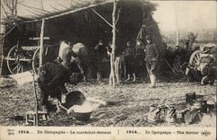 CPA Cheval Equitation Hippisme En campagne Le marechal ferrant Militaria 