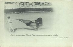 CPA Corrida Course de taureaux Torero Peon amenant la taureau au picador 