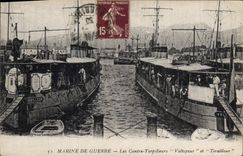 CPA Bateau de Guerre Les contre torpilleurs Voltigeur et Tirailleur 