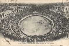 Postal Corrida Curso de toros Nimes Interior de las arenas un día de puesta se murió