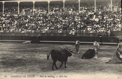 Postal Corrida Curso de toros Paseo de muleta