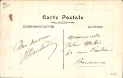 CPA Bateau de Guerre Victor Hugo Croiseur de 1ere classe 