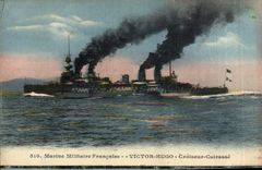 CPA Bateau de Guerre Le Victor Hugo Croiseur Cuirasse 