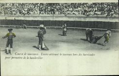 Postal Corrida Corrida de toros Torero que atraen el toro fuera de las barricadas para permitir del banderiller