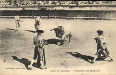 CPA Corrida Course de taureaux Preparation aux banderilles 