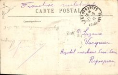 CPA Folklore Costume de fete Quimper 