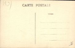 CPA Folklore Pont Aven Costume de fete 