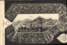 CPA Folklore Dentelle Dentelliere Dentelle du Puy 
