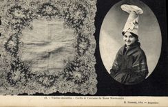 CPA Folklore Dentelle Dentelliere Vieilles dentelles Normandie 