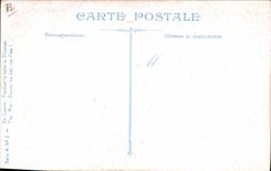 CPA Militaria Pendant la halte Le drapeau 