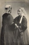 CPA Folklore Jeunes filles de Guemene 
