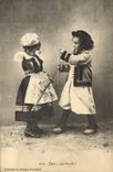 CPA Folklore Enfants Bretagne 