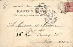 CPA Folklore Illiennes de Batz attendant le bac 