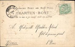 CPA Folklore Jeune fille de Pont Aven sortant de la messe 