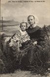 CPA Folklore Filles des Landes Costume du Cap La Pointe du Raz 