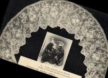 CPA Folklore Dentelle Dentelliere Vielles dentelles genre Alencon Normandie 