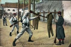 CPA Militaria Infanterie Escrime a la baionnette 