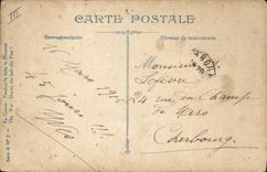 CPA Militaria Pendant la halte Le drapeau 