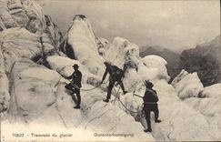 CPA Alpinisme Traversee du glacier 