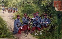 CPA Militaria La mitrailleuse 