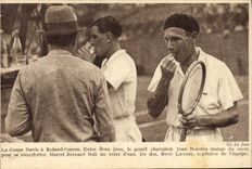 CPA Tennis La Coupe Davis a Roland Garros Jean Borotra mange du sucre Marcel Bernard boit un verre d'eau Rene Lacoste tOP 