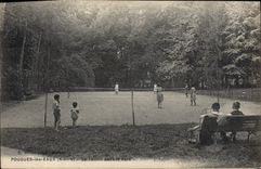 CPA Pougues les Eaux Le Tennis dans le parc 