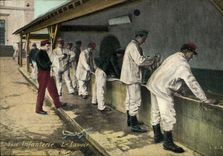 CPA Militaria Infanterie La lavoir
