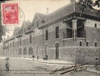 Vintage Postcard Cinema Old people's home of the stage actors has Pont with the Ladies Couilly Vue taken on the road of Coulommiers cheese