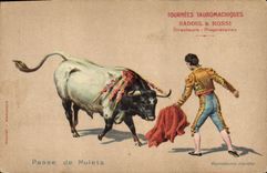 Postal Corrida Curso de toros Paso de Muleta a Volver Tauromachiques Sadoul y Rossi