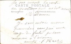 CPA Militaria A la caserne Le bas flanc du poste de police