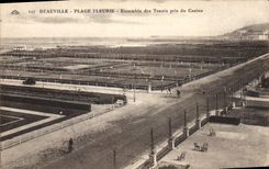 CPA Deauville Plage Fleurie Ensemble des Tennis pris du casino 