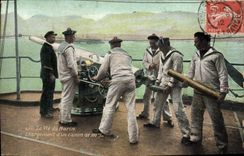 Vintage Postcard Militaria Sailors life of the sailor Loading of a gun of 100mm